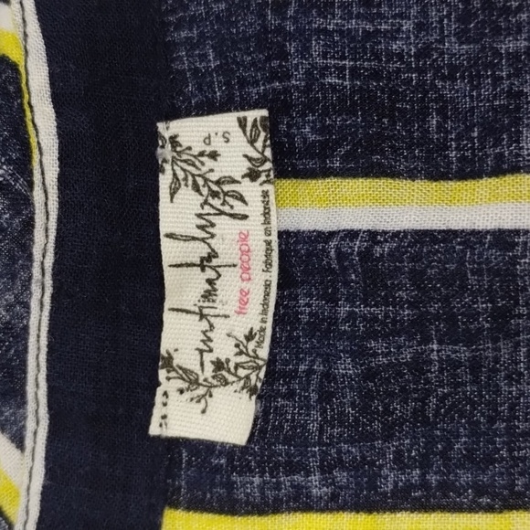 Free People Intimately Navy Yellow White Buttondown Short Sleeve Oversized Small - Picture 7 of 10